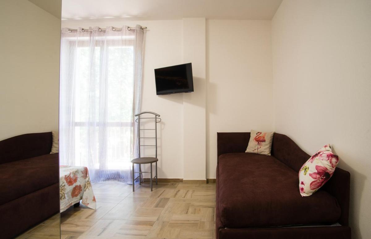B&B Zac House Тойрано Экстерьер фото